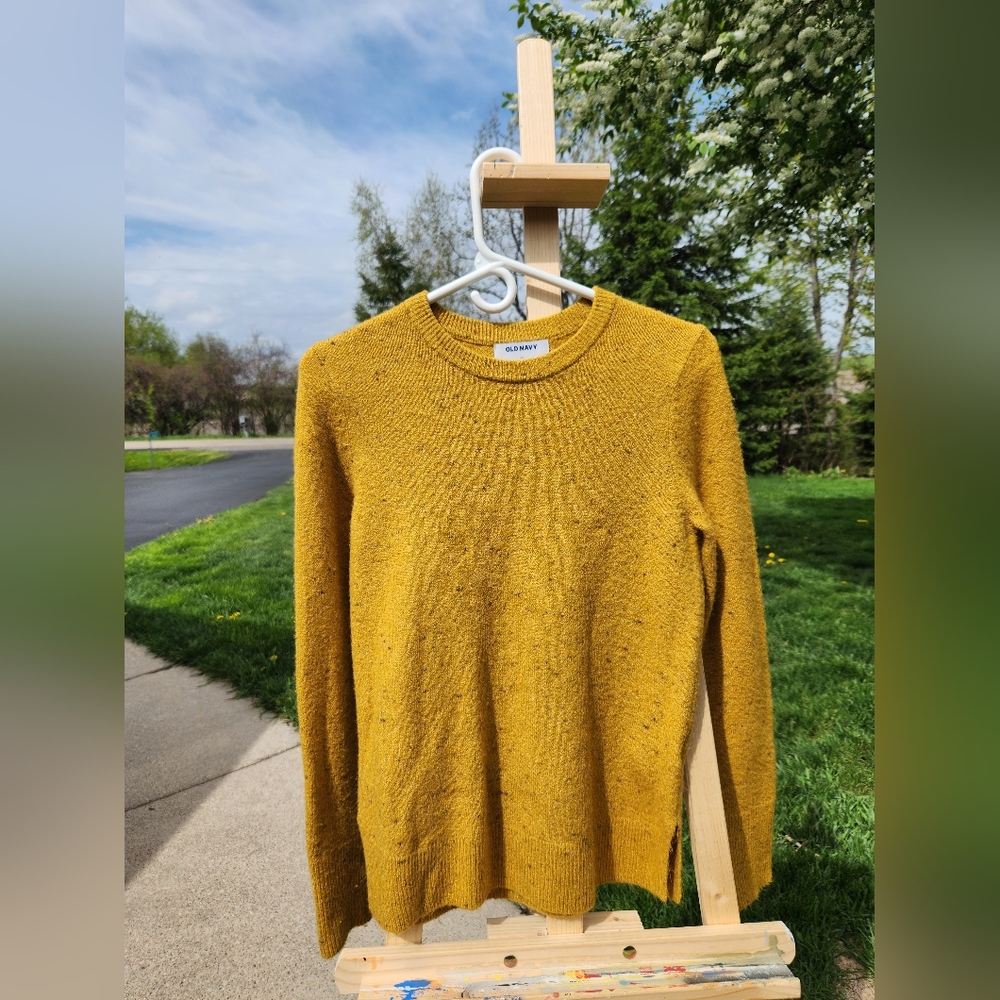 Soft Old Navy Sweater size small